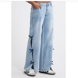 Stylish Light Blue Flare Jeans with Navy Accents